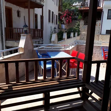 Can Apart Aparthotel Ula